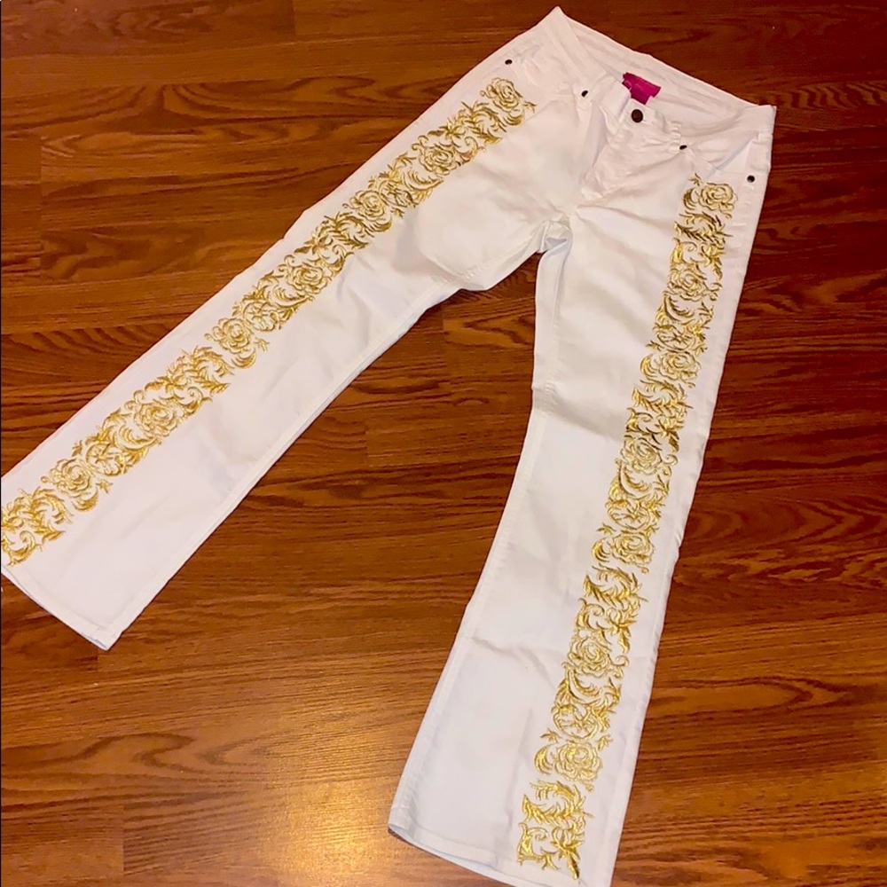 SOLD - White Antthony Bootcut Jean w/ Gold Stitch Design